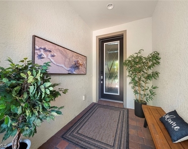 7052 Live Oak Drive - Photo Thumbnail 3