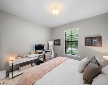 7052 Live Oak Drive - Photo Thumbnail 31