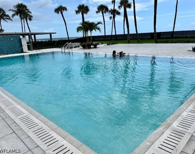 4001 Gulf Shore Boulevard N - Photo Thumbnail 2