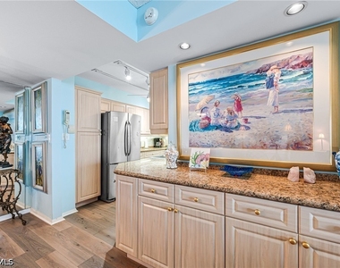 4001 Gulf Shore Boulevard N - Photo Thumbnail 5