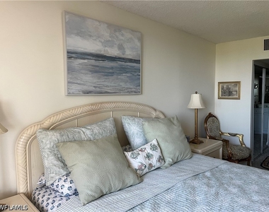 4001 Gulf Shore Boulevard N - Photo Thumbnail 19