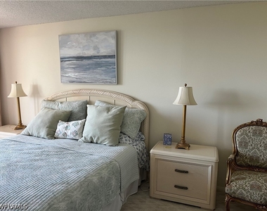4001 Gulf Shore Boulevard N - Photo Thumbnail 20