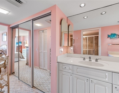 4001 Gulf Shore Boulevard N - Photo Thumbnail 11