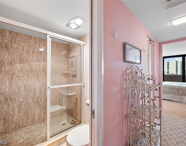 4001 Gulf Shore Boulevard N - Photo Thumbnail 12