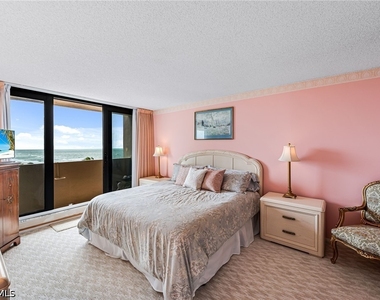 4001 Gulf Shore Boulevard N - Photo Thumbnail 10