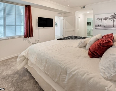 6046 National Boulevard - Photo Thumbnail 5