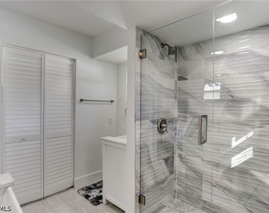 10842 Vanderbilt Drive - Photo Thumbnail 11