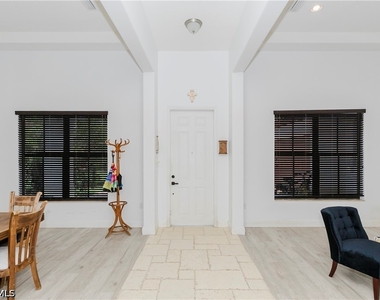 5169 Roma Street - Photo Thumbnail 5