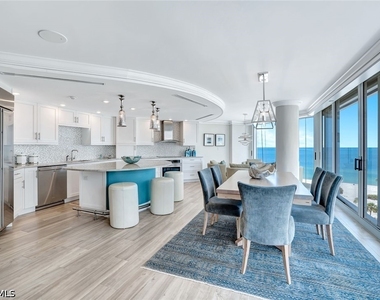 4041 Gulf Shore Boulevard N - Photo Thumbnail 8