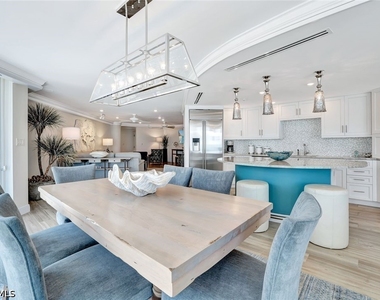 4041 Gulf Shore Boulevard N - Photo Thumbnail 9