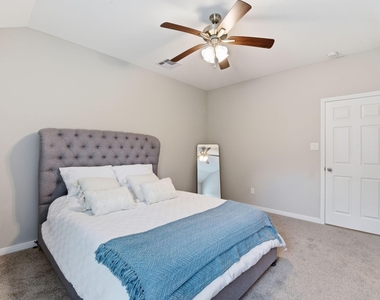 803 Jefferson Avenue - Photo Thumbnail 17