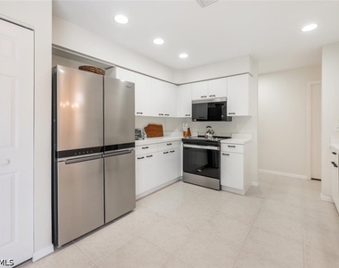 2835 Mizzen Way - Photo Thumbnail 11