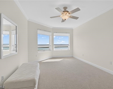 1060 Borghese Lane - Photo Thumbnail 15