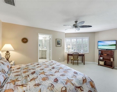 6555 Valen Way - Photo Thumbnail 11