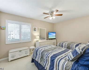 6555 Valen Way - Photo Thumbnail 16