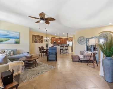 8986 Cambria Circle - Photo Thumbnail 4