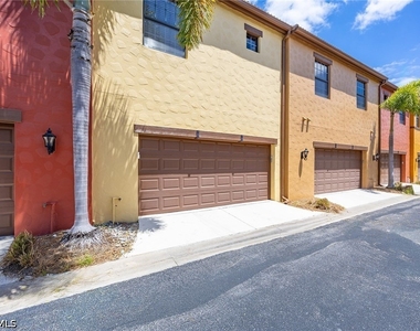8986 Cambria Circle - Photo Thumbnail 23