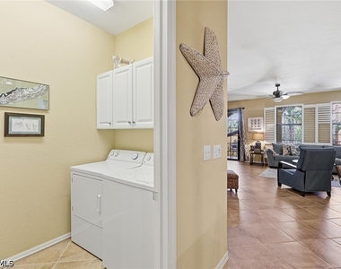 8986 Cambria Circle - Photo Thumbnail 22