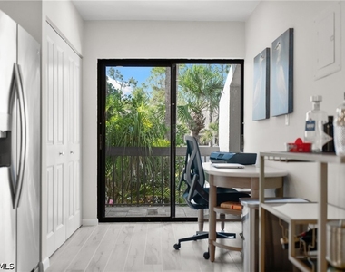 1808 Kings Lake Boulevard - Photo Thumbnail 14