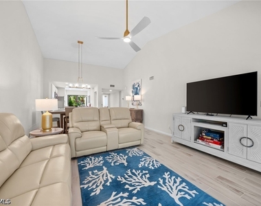 1808 Kings Lake Boulevard - Photo Thumbnail 4