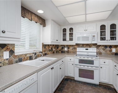 5515 Rattlesnake Hammock Road - Photo Thumbnail 13