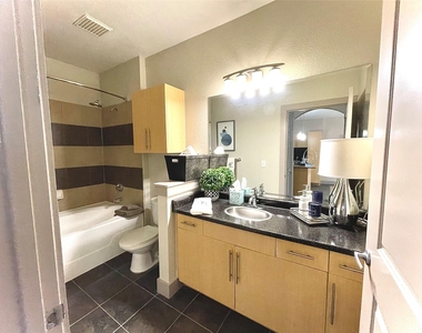 3660 Richmond St Avenue - Photo Thumbnail 10