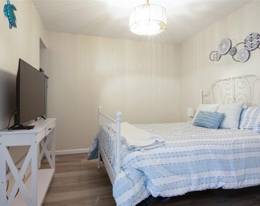 3506 Cove View Boulevard - Photo Thumbnail 13