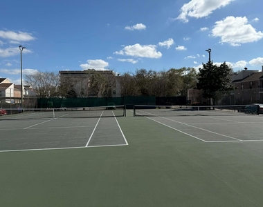 7950 N Stadium Drive - Photo Thumbnail 4
