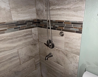 7950 N Stadium Drive - Photo Thumbnail 6