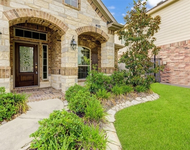 11206 Leila Park Court - Photo Thumbnail 2