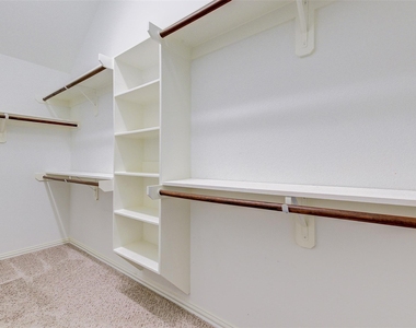 11206 Leila Park Court - Photo Thumbnail 20