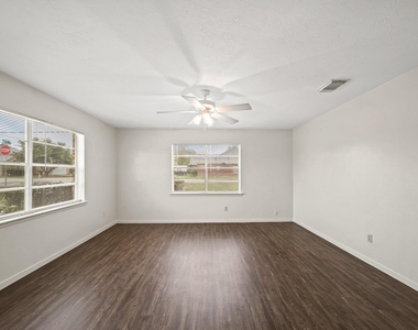 322 Pinedale Avenue - Photo Thumbnail 5