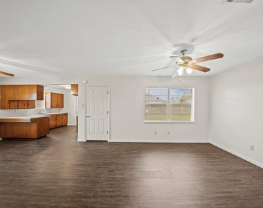 322 Pinedale Avenue - Photo Thumbnail 1