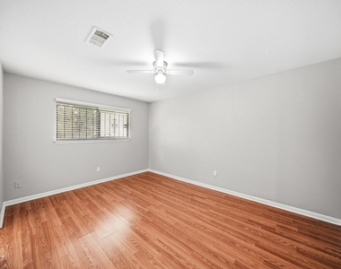 12903 Claygate Drive - Photo Thumbnail 10