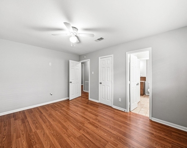 12903 Claygate Drive - Photo Thumbnail 11
