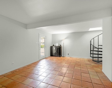 2415 Columbia Street - Photo Thumbnail 1