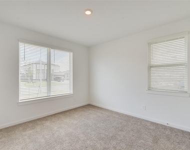 22606 Ginosa Trail - Photo Thumbnail 17