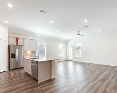 22606 Ginosa Trail - Photo Thumbnail 10