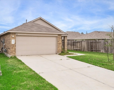 16691 Lonely Pines Drive - Photo Thumbnail 5