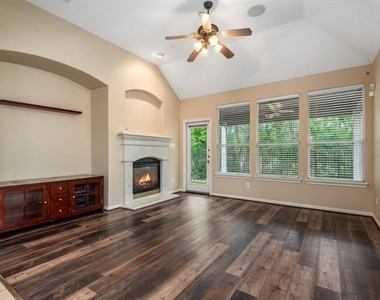 130 Zephyr Bend Place - Photo Thumbnail 13