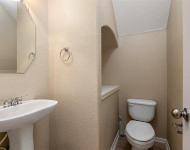 130 Zephyr Bend Place - Photo Thumbnail 20