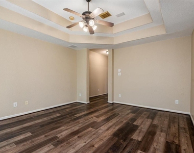 130 Zephyr Bend Place - Photo Thumbnail 17