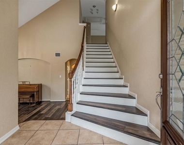 130 Zephyr Bend Place - Photo Thumbnail 3