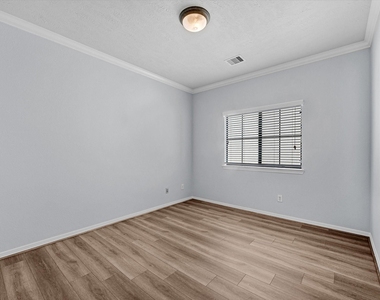 11643 Royal Oaks View - Photo Thumbnail 20