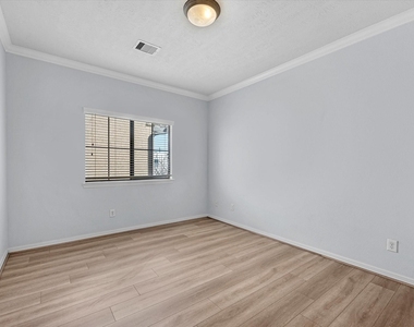 11643 Royal Oaks View - Photo Thumbnail 18