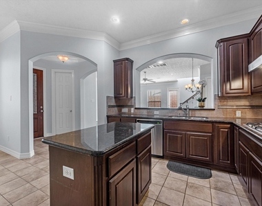 11643 Royal Oaks View - Photo Thumbnail 2
