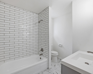 5111 Crystal Bay Drive - Photo Thumbnail 5
