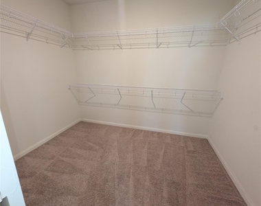 21210 Echo Manor Drive - Photo Thumbnail 10