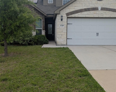 21210 Echo Manor Drive - Photo Thumbnail 4