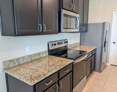 21210 Echo Manor Drive - Photo Thumbnail 3
